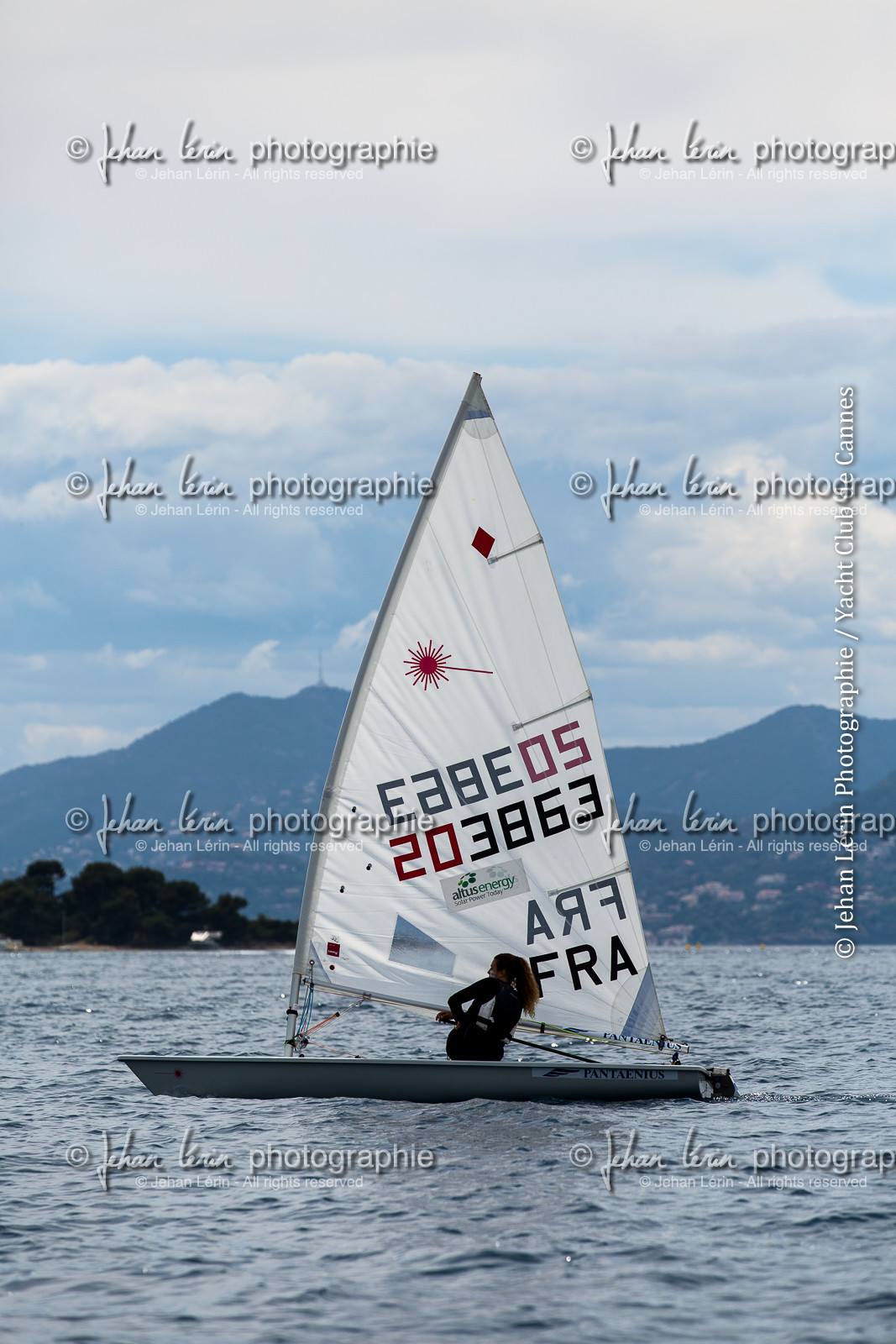 entrainement-laser-radial_louise-cervera_matisse-pacaud_ycc_cannes_jl_5d3_02-06-2016-0421.jpg