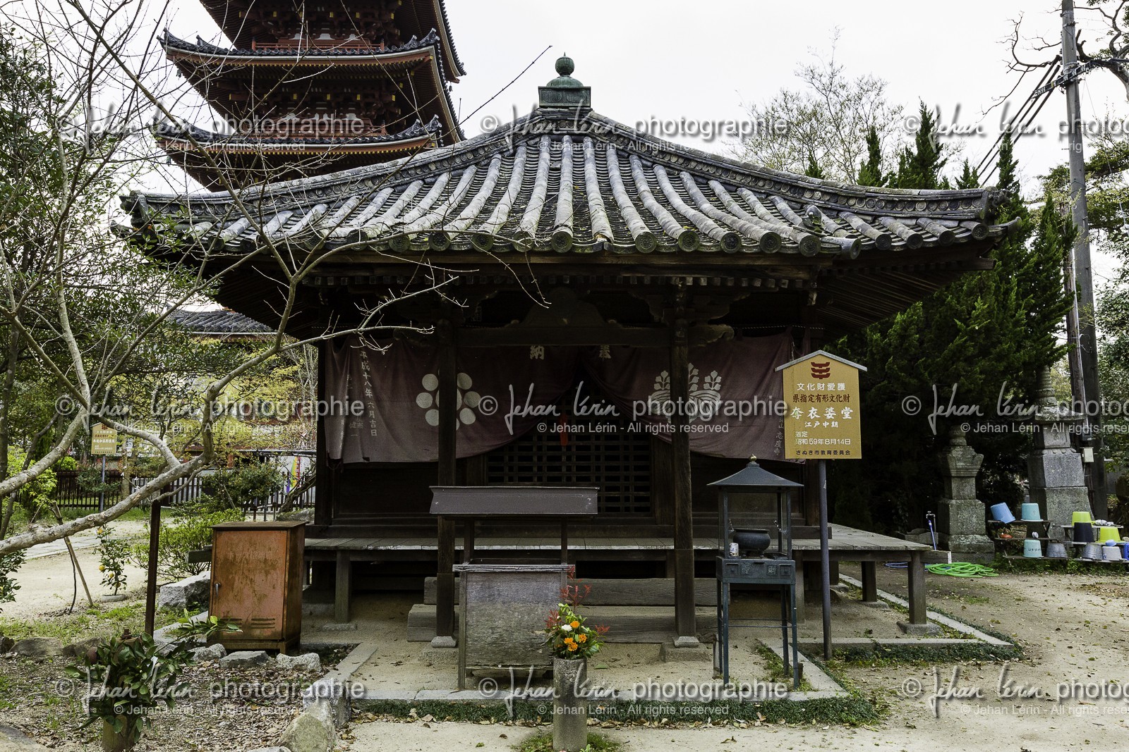 shidoji_temple-86_shikoku_japon_10-04_2014-1206.jpg