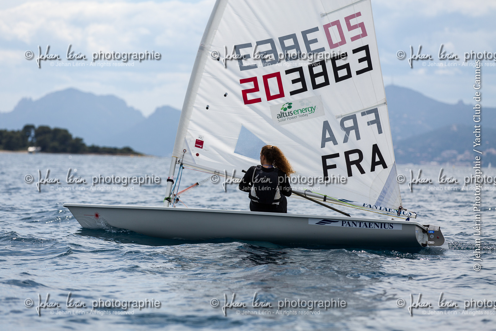 entrainement-laser-radial_louise-cervera_matisse-pacaud_ycc_cannes_jl_5d3_02-06-2016-0398.jpg