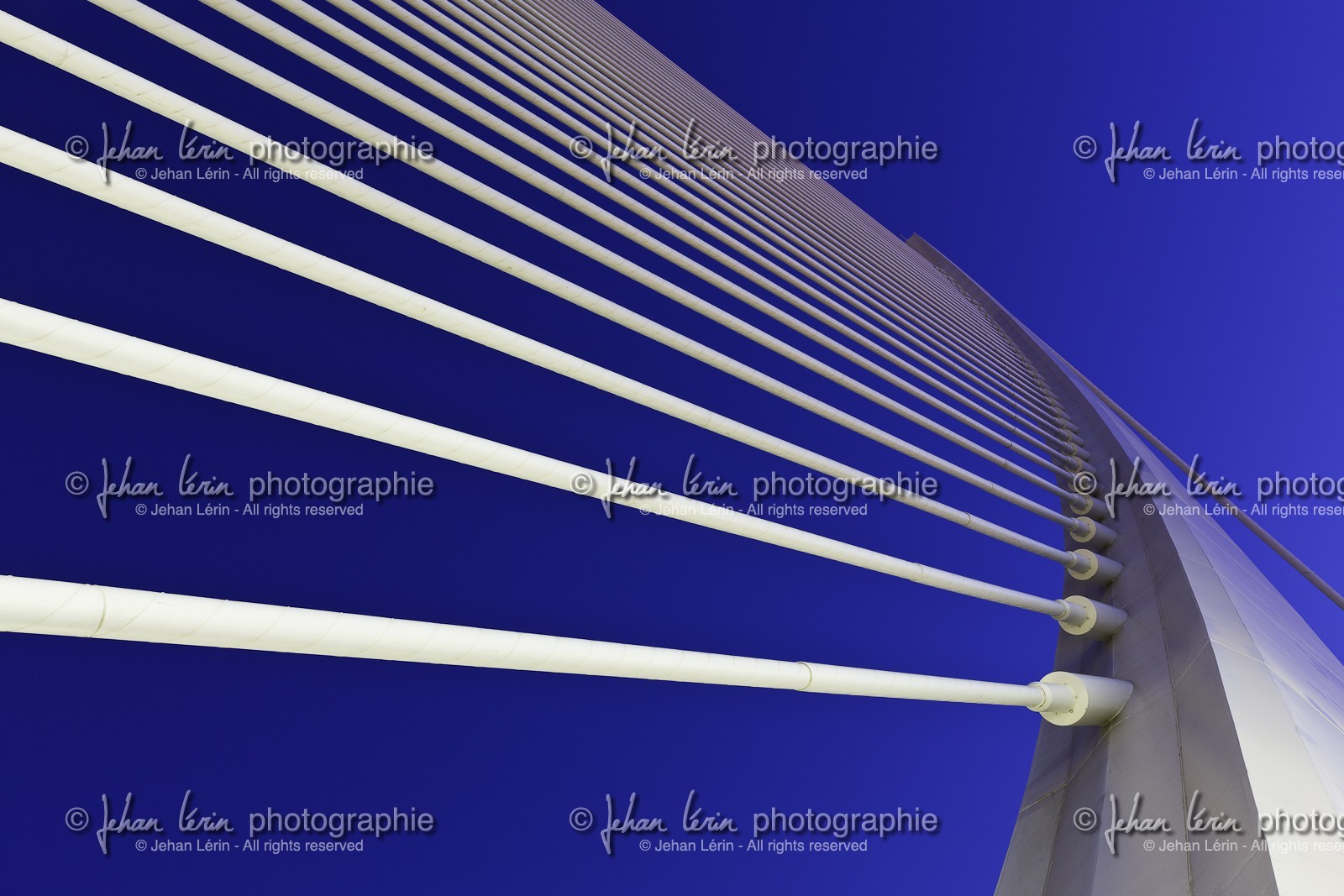 valencia_ciudad-de-las-artes_15-09-2011-0051.jpg