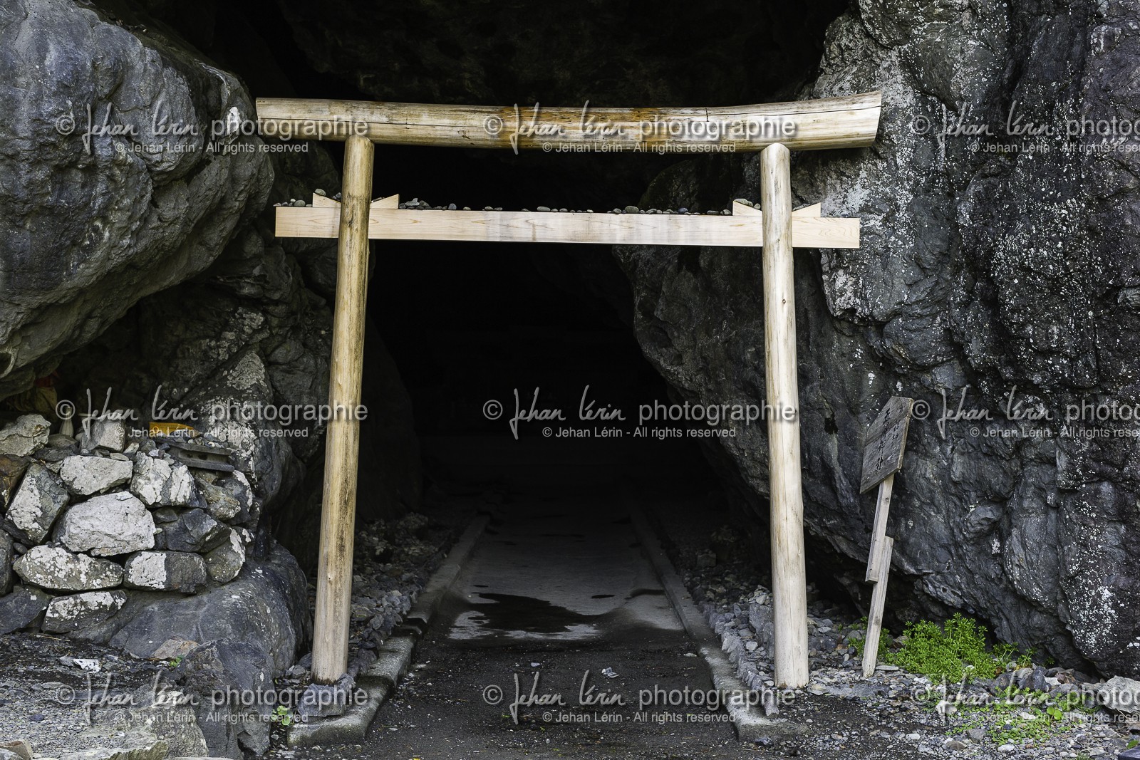 kobo-daishi-cave_cap-muroto_shikoku_japon_14-03_2014-2470.jpg