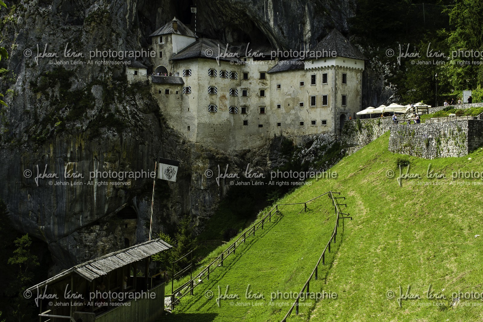 chateau-de-predjama_slovenie_25-07-2014-1337.jpg