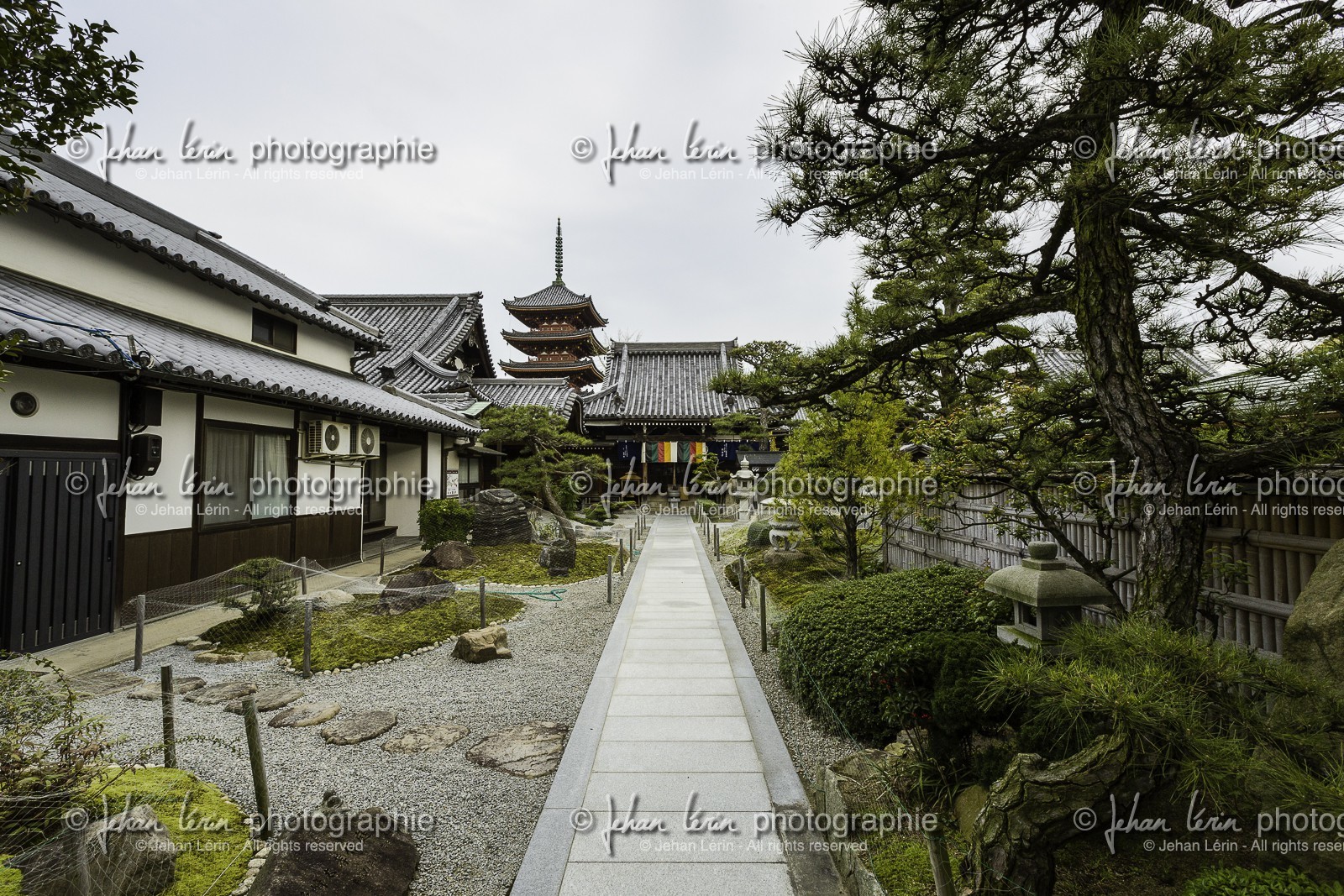 shidoji_temple-86_shikoku_japon_10-04_2014-1188.jpg