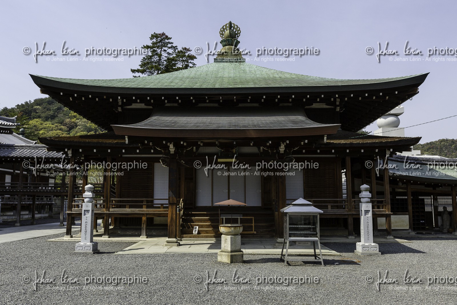 zentsuji_temple-75_shikoku_japon_07-04_2014-1025.jpg