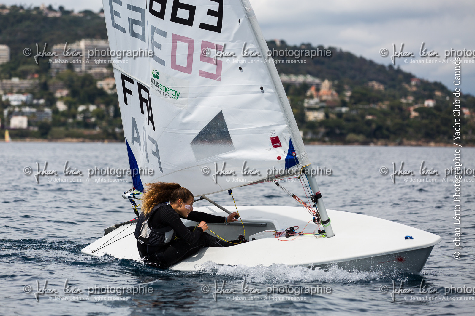 entrainement-laser-radial_louise-cervera_matisse-pacaud_ycc_cannes_jl_5d3_02-06-2016-0386.jpg