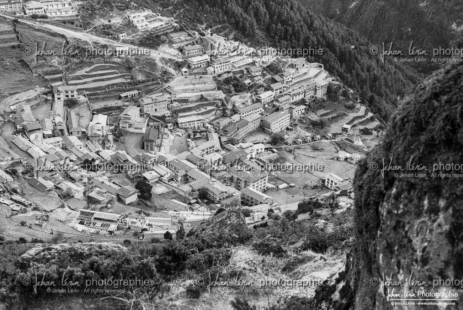 everest-area_nepal_jehan-lerin_jl_oct-2005-0040.jpg